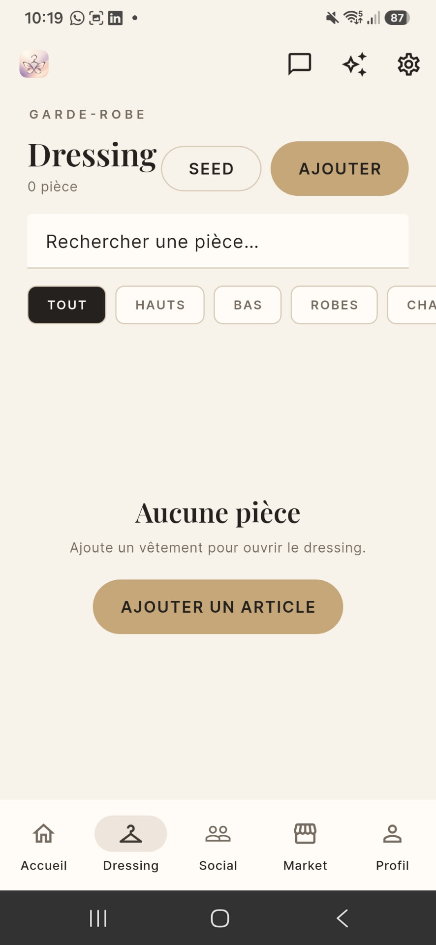 Écran Dressing de Closyne avec la recherche et les catégories de vêtements